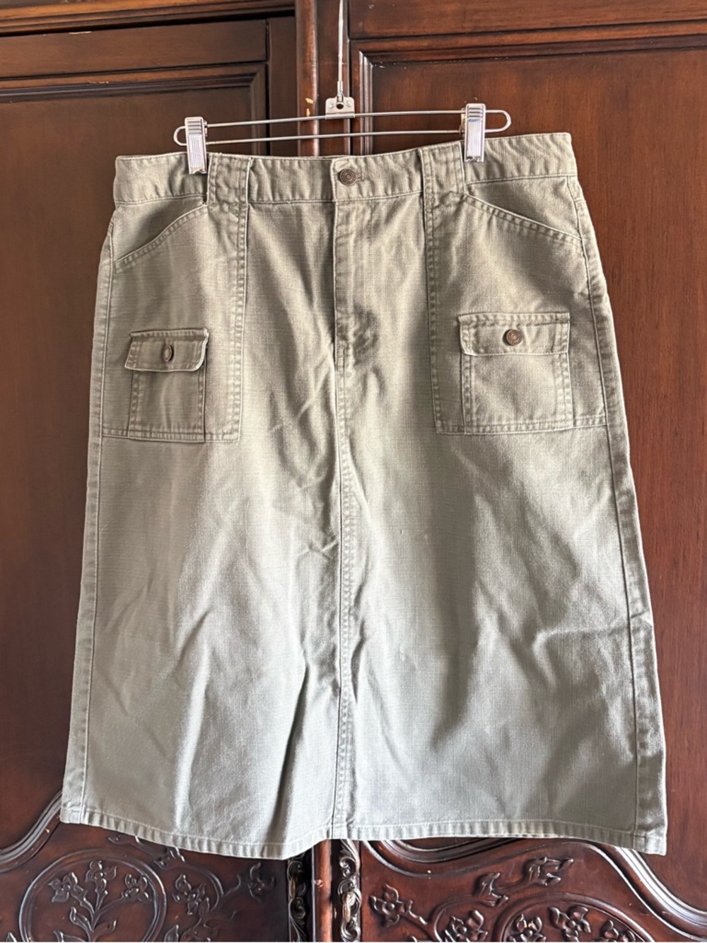 Y2K Gap Women’s Green Khaki Cargo Knee Length Skirt size 14